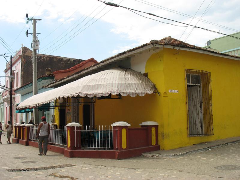 IMG_0119.jpg - Bar Daiquiri - notre spot favori pour prendre une bière à l'abris du soleil.