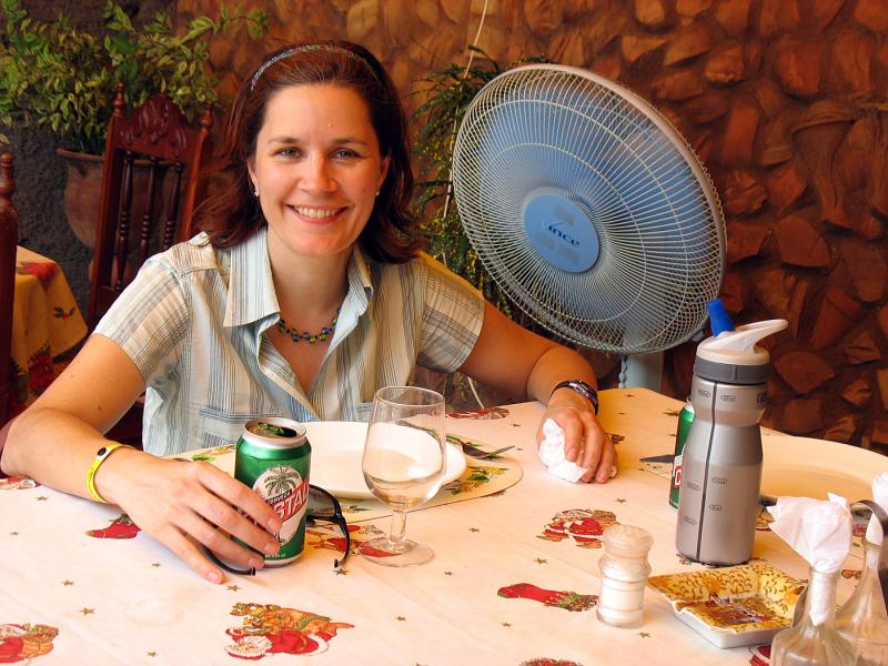 IMG_0122.jpg - Lunch au "El Tenedor", un petit resto illégal dans la cour arrière d'une maison au nord de Plaza Mayor.