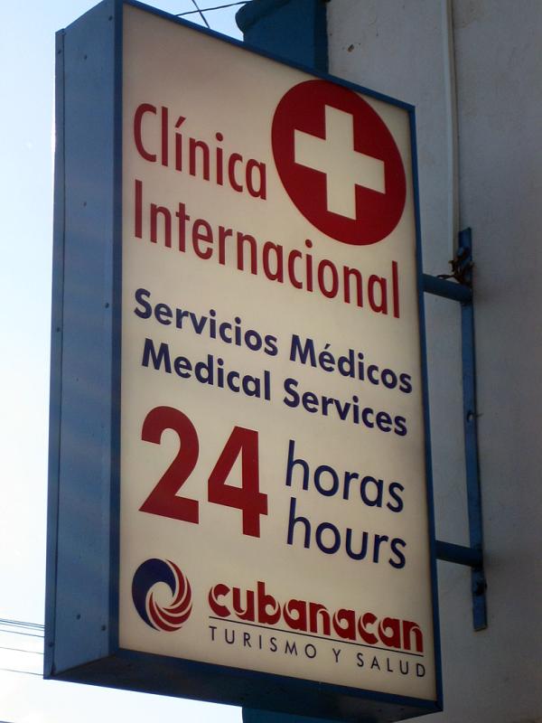 IMG_8912.jpg - clinique pour les touristes