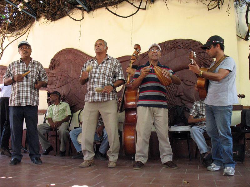 IMG_0253.jpg - La música cubana