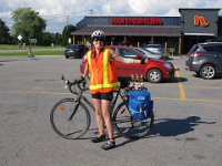 arrivée à Deschambeault, on fait un pit-stop au dépanneur pour se procurer une bière froide