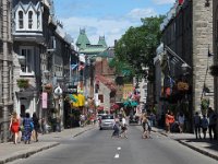 Il fait beau et chaud aujourd&#39;hui.