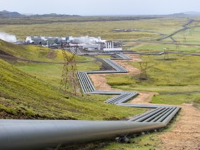 IMG_5608r Hellisheiðarvirkjun. Notre première visite touristique (de nerds), une Centrale d'Énergie Géothermique à environ 30 km de Reykjavík.