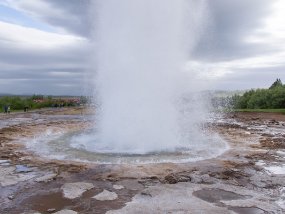 IMG_5774r Geyser Strokkur à Geysir