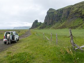 IMG_7127r Destination Höfn aujourd'hui. Pit stop sur le bord de la route un peu passé Vík.